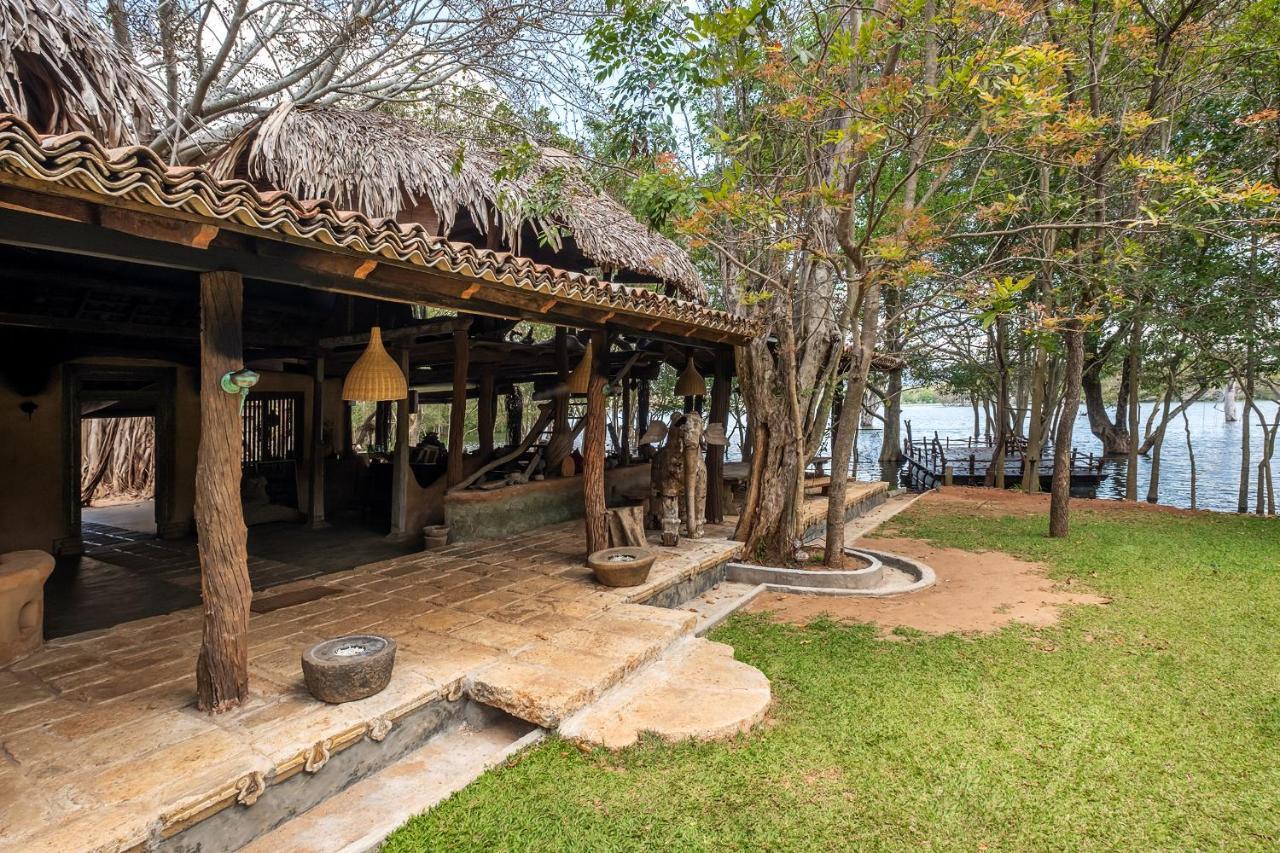 Banyan Camp Villa Hambegamuwa Exterior photo
