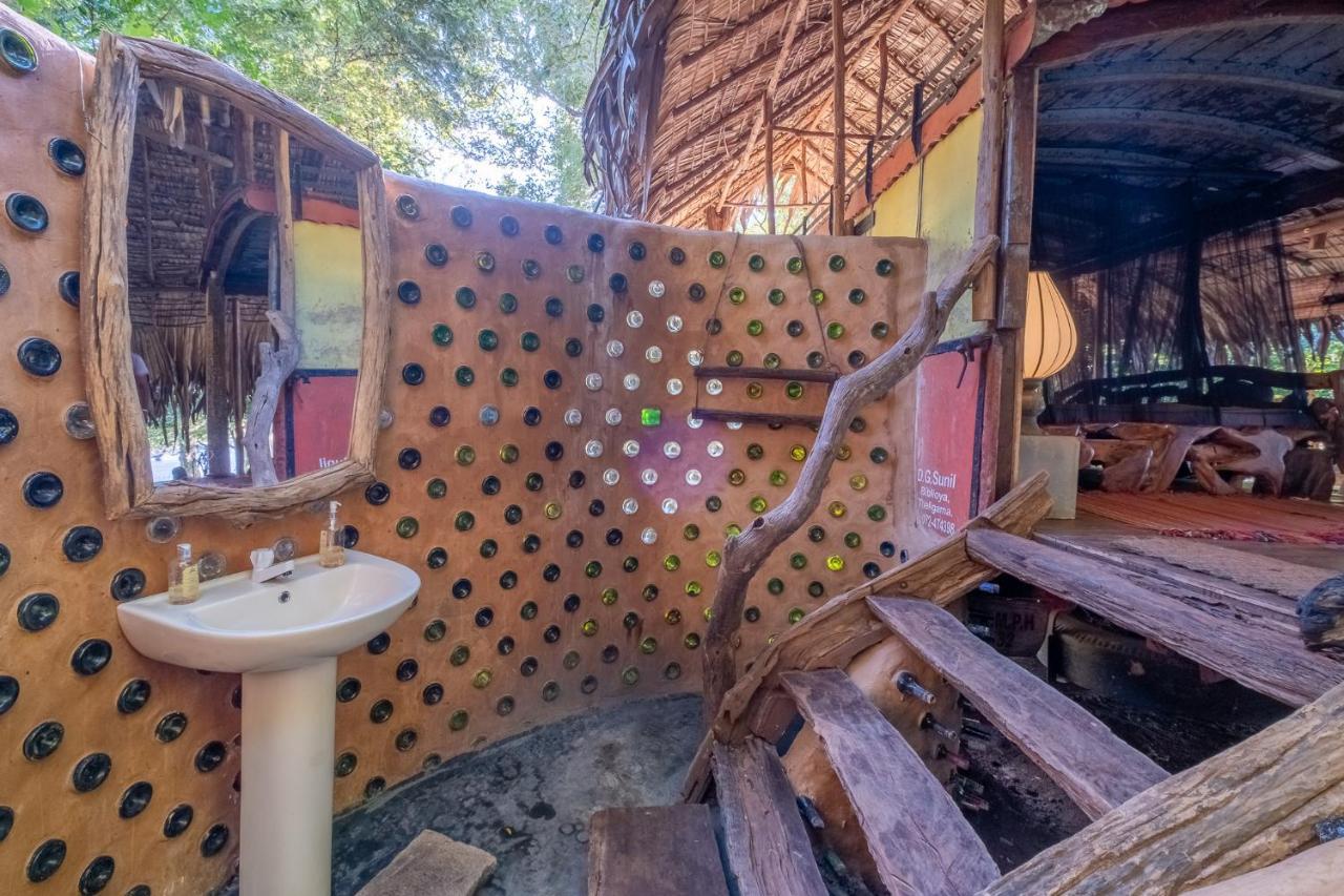 Banyan Camp Villa Hambegamuwa Exterior photo